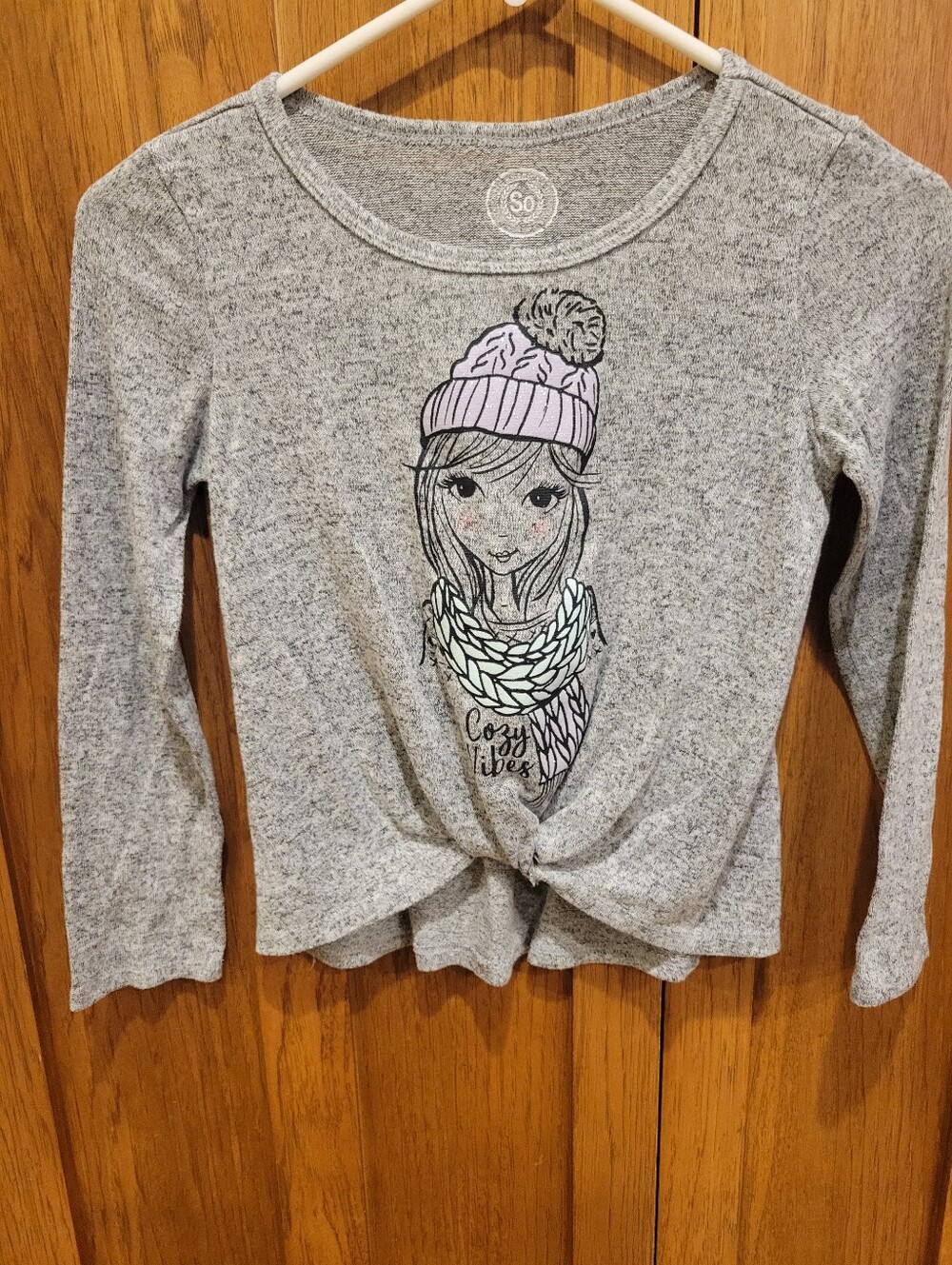SO Brand Girls' Cozy Vibes Gray Long Sleeve Knotted Front. Size 7/8